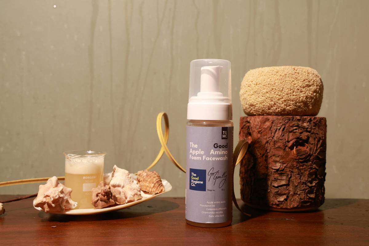 Infographic showing the importance of soil health in organic farming